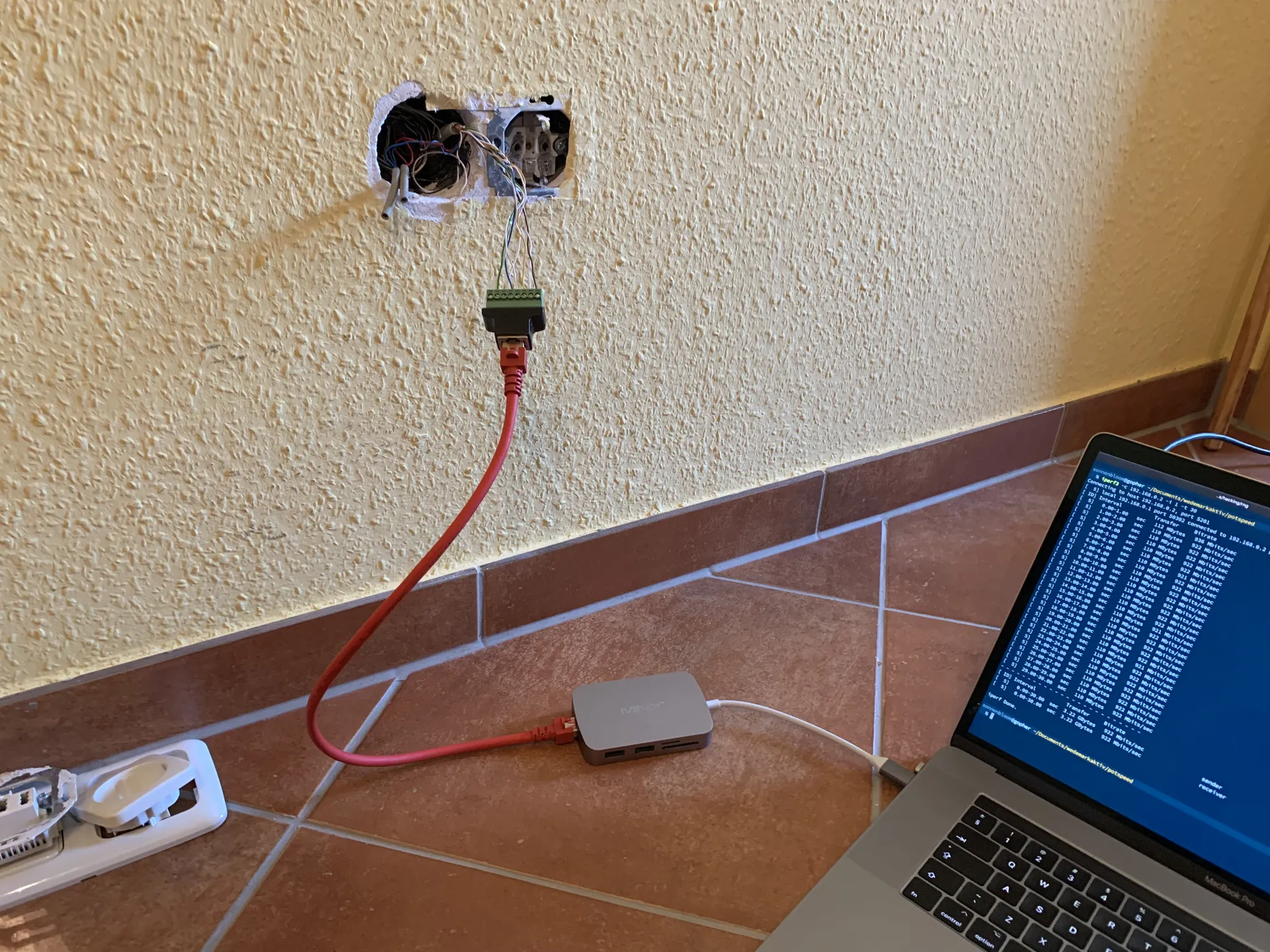 iperf3 server ready in the basement